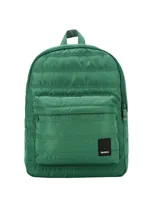 Mochila Terrano Level Up acolchada, de color verde, con diseño urbano y liviano, compartimento principal amplio, bolsillo frontal con cierre y correas regulables.