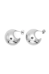 Par de aros tipo argolla gruesa, de acero quirúrgico plateado con acabado brillante.