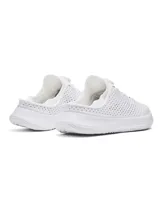 Championes de entrenamiento Under Armour modelo Slipspeed, color blanco. Presentan un diseño versátil con talón convertible para modo entrenamiento o recuperación, sistema de ajuste BOA y tecnología de amortiguación UA Flow. La parte superior es transpirable con perforaciones para ventilación.