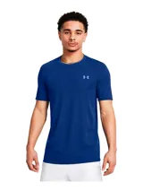 Remera deportiva Under Armour de manga corta, color azul con textura de rejilla. Presenta un diseño ergonómico con ventilación estratégica y construcción prácticamente sin costuras para mayor comodidad durante el entrenamiento.