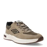 Championes urbanos Umbro modelo Kixs, color beige con detalles en marrón oscuro y negro. Presentan el logo de la marca en el lateral, suela de plataforma blanca y cordones jaspeados.