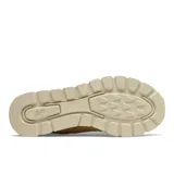 Championes urbanos New Balance modelo 574, color marrón con detalles en beige y naranja, confeccionados en gamuza y malla, con logo "N" característico en los laterales y entresuela ENCAP.