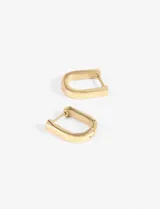 Par de aros dorados de acero quirúrgico hipoalergénico, con forma de U redondeada.