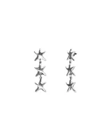 Aros colgantes de aleación de metales bañados en plata, con diseño de tres estrellas articuladas en vertical.
