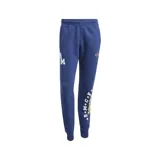 Pantalón de jogging azul con puños acanalados, cintura elástica con cordón ajustable, bolsillos frontales, logo de Adidas y escudo del Real Madrid.