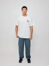 Pantalón cargo negro de corte holgado, confeccionado en algodón.