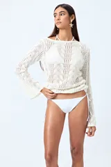 Bombacha de bikini blanca con tiras regulables a los costados.