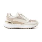 Championes Korium modelo Maia, de estilo urbano y deportivo, combinados en tonos beige, blanco y detalles metalizados en dorado. Presentan capellada de malla transpirable, refuerzos sintéticos, cordones blancos y suela chunky con aplique dorado en el talón.