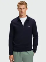 Buzo de punto Hugo Boss modelo Ever-X PL, de manga larga y color azul marino, con cuello polo, cierre frontal parcial y logo de la marca bordado en el pecho.