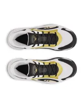 Championes de básquetbol Under Armour modelo Jet 25, con diseño de materiales mixtos en colores blanco, negro y amarillo. Presentan cuello acolchado para mayor sujeción, entresuela Micro G® para amortiguación reactiva y suela de goma resistente para tracción en cancha.