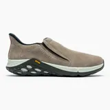 Zapato tipo slip-on Merrell modelo Jungle Moc 2.0, confeccionado en ante de cerdo color marrón. Presenta diseño sin cordones con paneles elásticos laterales para facilitar el calce, entresuela de espuma EVA y suela Vibram de alto rendimiento.