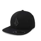 Gorra tipo snapback de visera plana, color negro, con logo de la marca aplicado en el frente y perforaciones laterales para ventilación.