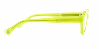 Lentes con armazón geométrico color verde lima, diseño vanguardista de montura angular y cristales transparentes con protección contra luz azul y UV400.