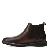 Botas tipo Chelsea de cuero color marrón, con paneles laterales elásticos y suela de goma con detalle de costura en el borde.