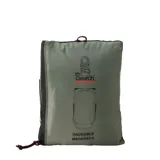 Mochila Rip Curl Search Packable de 25L, color verde militar con detalles en negro y base a cuadros. Cuenta con múltiples bolsillos, correas de compresión y diseño plegable.