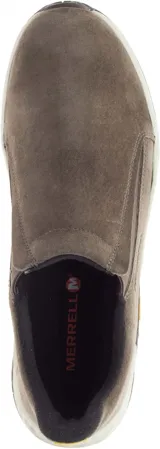 Zapato Merrell Jungle Moc 2.0 para hombre, color marrón topo, sin cordones, con capellada de gamuza, doble elástico para facilitar la postura, forro de malla reciclada, plantilla de espuma EVA reciclada, amortiguación Merrell Air Cushion+ y suela Vibram.