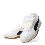 Championes urbanos Puma modelo Park Luna, de diseño retro con base blanca, detalles en negro y suela de goma color caramelo. Presentan cordones anchos y logo de la marca en la lengüeta.