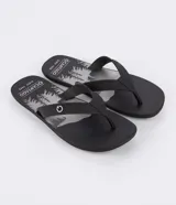 Ojotas de dedo Cartago Atlante, color negro, con plantilla estampada con diseño de paisaje y logo de la marca.