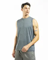 Musculosa deportiva de hombre, color gris oscuro jaspeado, con cuello redondo y corte sin mangas.