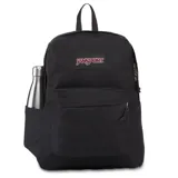 Mochila Jansport SuperBreak Plus negra con logo rojo. Cuenta con un compartimento principal, bolsillo frontal con organizador, funda interna para laptop y bolsillo lateral para botella de agua.