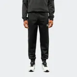 Pantalón de jogging Umbro color negro, con bolsillos laterales con cierre, cintura elástica con cordón ajustable y puños en los tobillos.