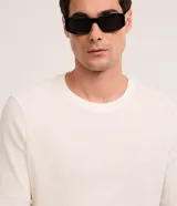 Remera de hombre Marfinno confeccionada en tejido waffle texturizado color blanco, de corte regular, con cuello redondo y manga larga.