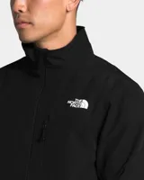 Campera softshell negra para hombre, marca The North Face, modelo Apex Bionic 3. Confeccionada en tejido WindWall® resistente al viento y transpirable, con acabado DWR sin PFC y respaldo de polar. Cuenta con cierre frontal, bolsillo en el pecho y bolsillos laterales con cremallera, y cordón ajustable en el dobladillo.