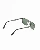 Lentes de sol unisex con montura rectangular de metal color marrón oscuro y cristales polarizados marrones con protección UV400. Incluye funda de tela.