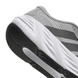 Championes de running Adidas Galaxy 8 M para hombre, en color gris con las clásicas tres tiras en tono oscuro y suela blanca amortiguada.