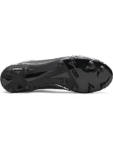 Championes de fútbol Under Armour modelo Shadow Select 3 FG, con diseño en blanco y negro de patrón digitalizado, cordones negros y suela con tapones cónicos para superficies de césped natural firme.