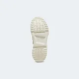 Sandalias Converse Run Star Legacy Utility Sandal CX color crema, con plataforma y correas ajustables.