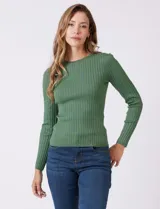 Buzo de tejido acanalado en color verde, con cuello redondo y mangas largas. Presenta un ajuste al cuerpo y diseño liso.