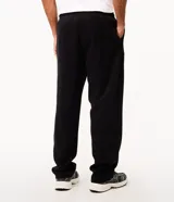 Pantalón deportivo de corte recto para hombre, color negro, con cintura elástica y cordón de ajuste.