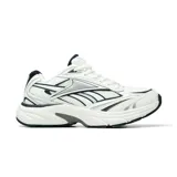 Championes deportivos Reebok modelo Belwave, con diseño de estilo retro en color blanco con detalles en azul marino y plateado. Presentan una estructura de malla transpirable con superposiciones sintéticas y una suela robusta con amortiguación.