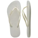 Ojotas Havaianas modelo Slim, color blanco, con tiras finas y suela de goma texturizada.