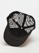 Gorra trucker Quiksilver de diseño combinado, con frente negro y banda central en tonos rosado y naranja con efecto tie-dye. Cuenta con visera curva negra, paneles traseros de red y parche frontal con el logo de la marca.