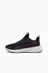 Championes deportivos Puma Flyer Lite 4, color negro con detalles en fucsia y suela blanca.