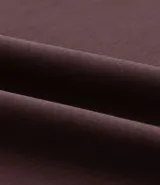 Top de breteles anchos, color marrón oscuro, corte ajustado y escote en U.