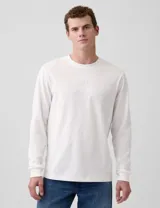Remera de manga larga Gap, color blanco, con cuello redondo y logo pequeño bordado en el centro del pecho.