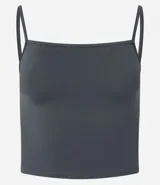 Top cropped de tirantes finos, escote cuadrado y corte ajustado, color rojo oscuro.