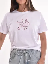 Remera color beige con estampa de texto 'Seaside Florida USA' y dibujo de coral en color lila.