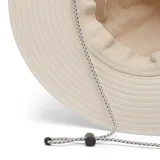 Sombrero de ala ancha Columbia Broad Spectrum II, color beige, con cordón ajustable para la barbilla y parche con el logo de la marca en el frente. Incorpora tecnologías Omni-Shade de protección solar UPF 50 y Omni-Shield que repele la lluvia y las manchas.