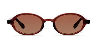 Lentes de sol con montura ovalada de acetato color marrón oscuro (maroon) y lentes polarizadas color marrón.