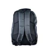 Mochila Umbro de diseño urbano, color gris, con múltiples compartimentos con cierre y logo de la marca estampado en el frente.