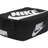 Bolso negro con logo Nike blanco, con forma de caja de zapatillas. Tiene asa de mano y correa de hombro ajustable.