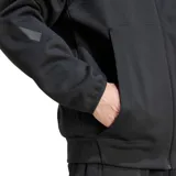 Campera deportiva con capucha Adidas Z.n.e, color negro con cierre frontal completo y bolsillos frontales. Incorpora el logo de la marca en el pecho.