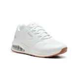 Championes Hi-Tec Francis color negro con suela gruesa y cámara de aire visible.