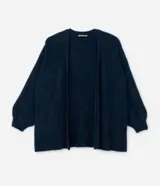 Cardigan abierto de punto pesado con textura peludita, manga larga y diseño alargado. Prenda versátil de corte holgado.