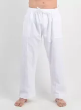 Pantalón O’Neill de bambula color blanco, de corte recto con cintura elástica ajustable mediante cordón y bolsillos laterales amplios.