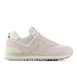 Championes urbanos New Balance modelo 574, color rosa con detalles en beige y blanco, confeccionados en gamuza y malla, con logo "N" característico en los laterales y entresuela ENCAP.
